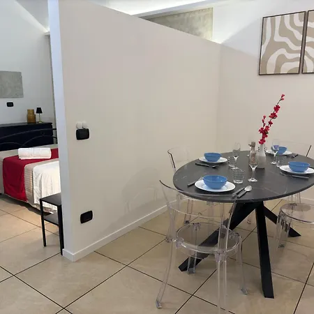 Lagrottizia - 3 Minuti Dal * Como