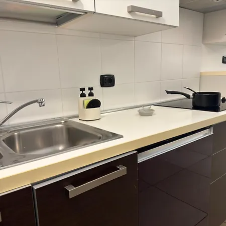 Lagrottizia - 3 Minuti Dal Apartment